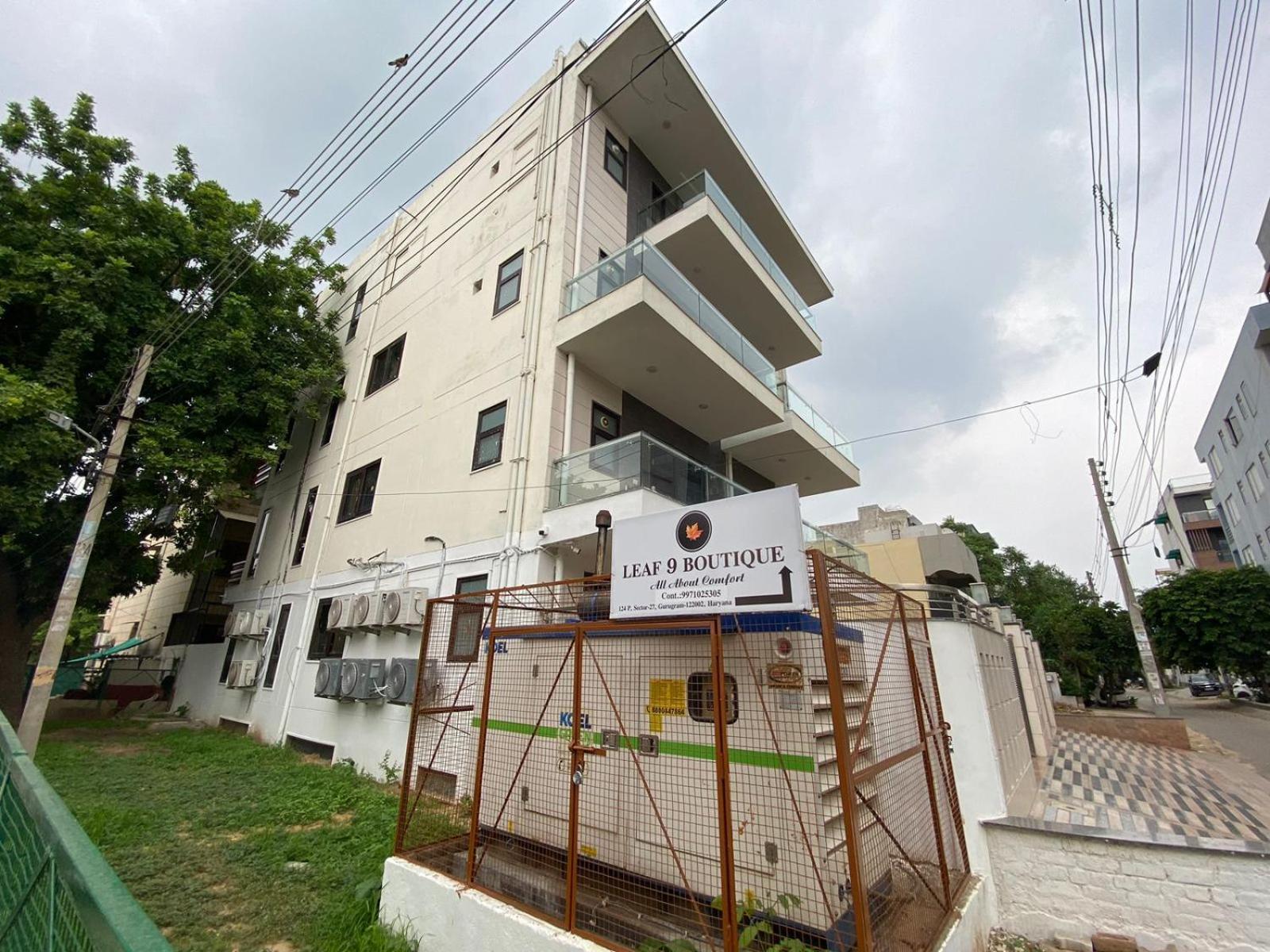 Hotel Leaf 9 Boutique, Near Golf Course Road And Galleria Market 古尔冈 外观 照片