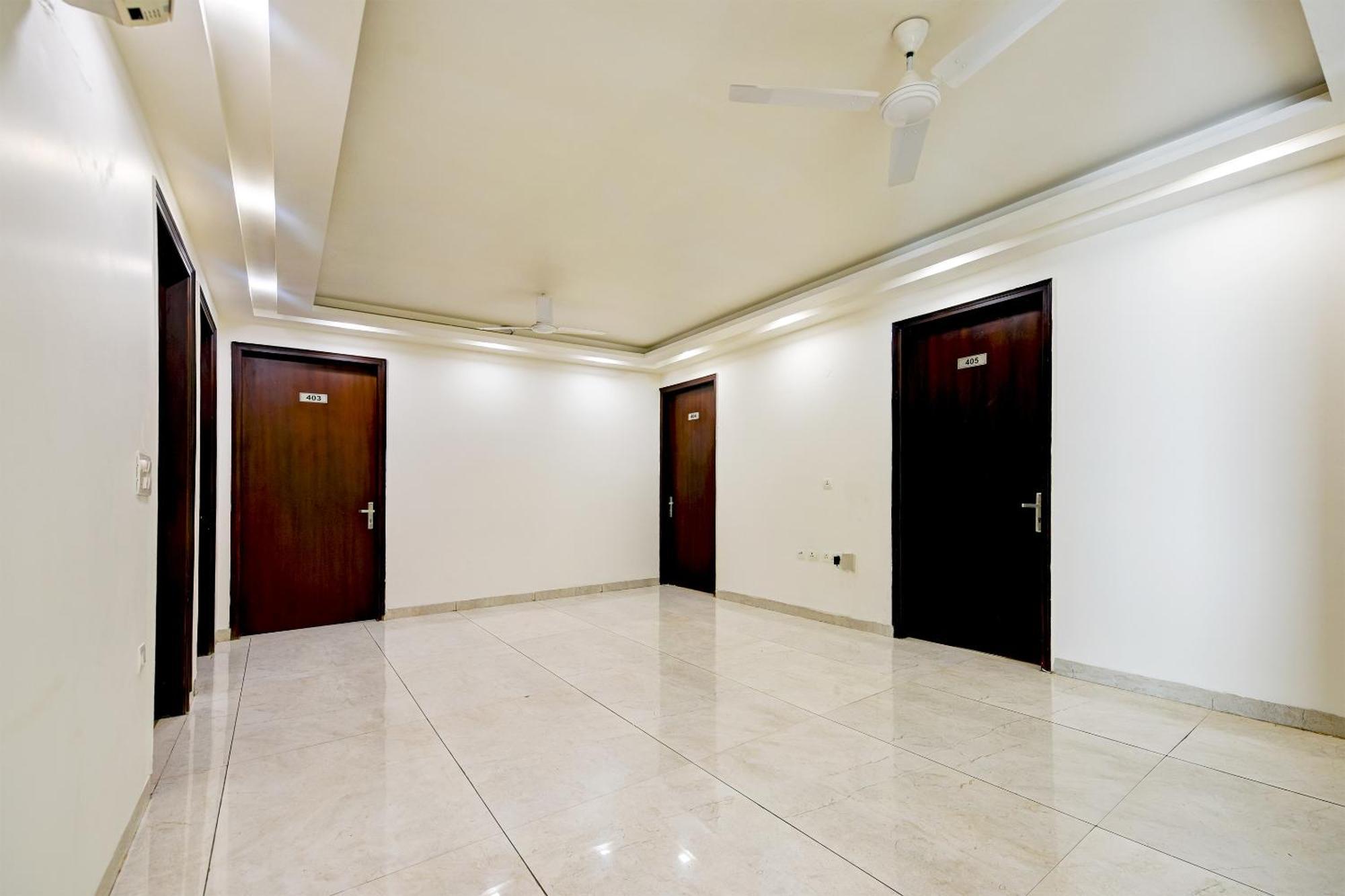 Hotel Leaf 9 Boutique, Near Golf Course Road And Galleria Market 古尔冈 外观 照片